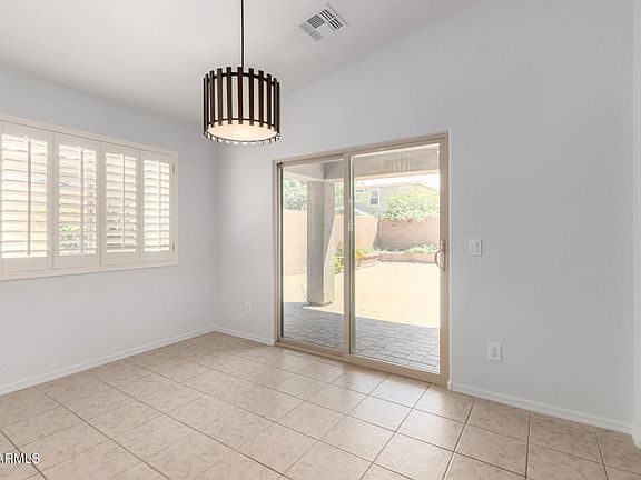 5th image of 2227 E Stacey Rd