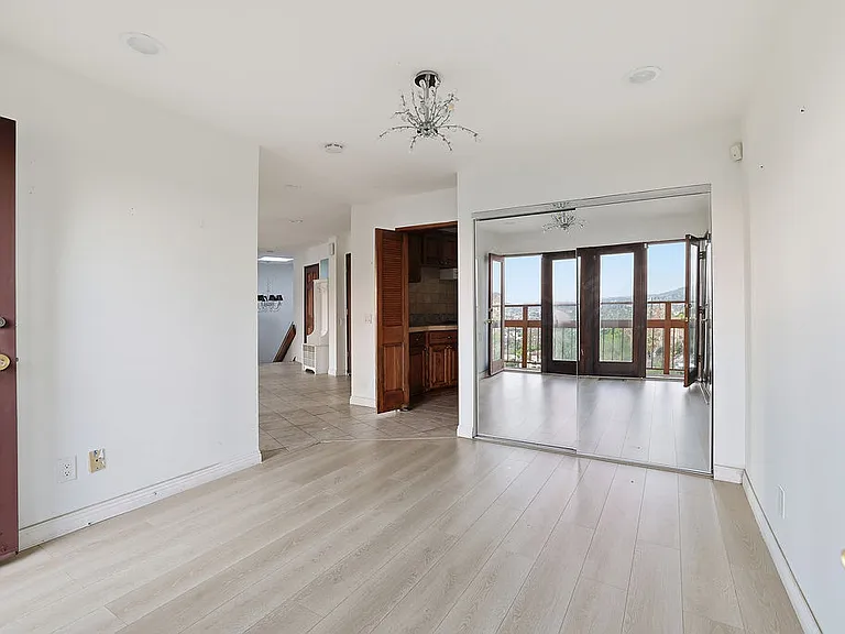 320 Kempton Rd — Photo 18