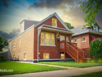 5210 S Latrobe Ave, Chicago, IL, 60638