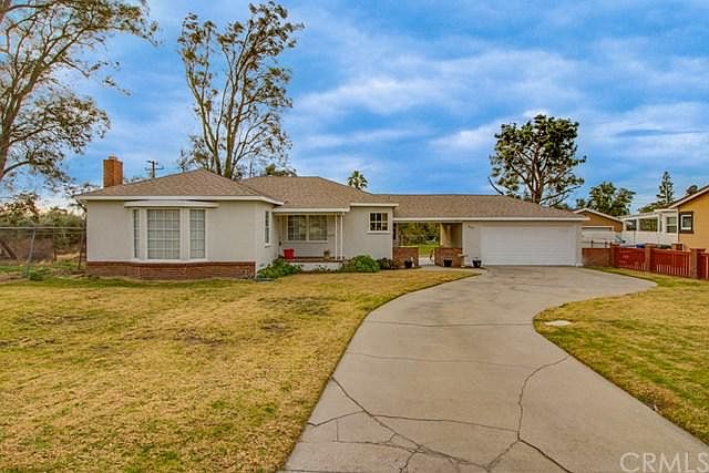 1st image of 861 Glendenning Way