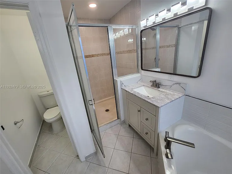 13973 SW 276th Way — Photo 38