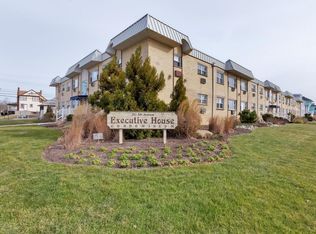 210 5th Ave APT 12, Belmar, NJ 07719