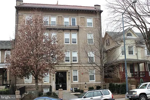 219 T St NE #T2 Photo 1