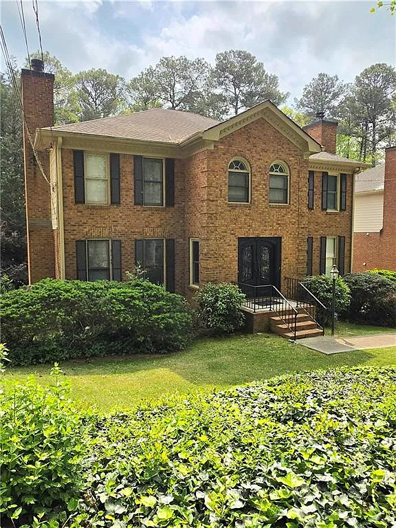 Building Photo - 765 N Parkwood Rd