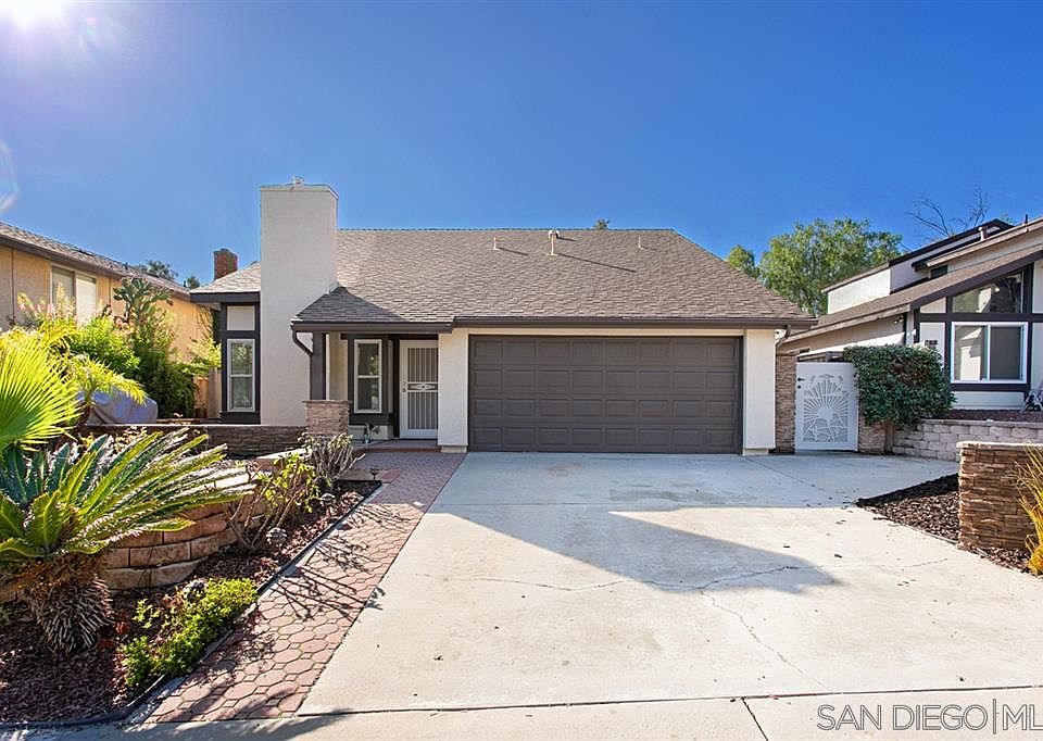 2nd image of 2371 Amber Ln