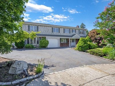 39 Arcadia Drive, Dix Hills, NY, 11746