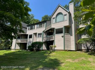 324 Hollow Rd #325, East Stroudsburg, PA 18302