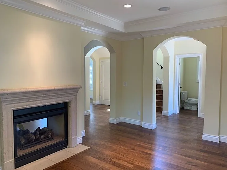 925 Roble Ave — Photo 7