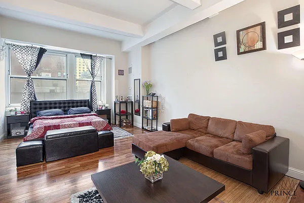 Rented by Compass | media 13