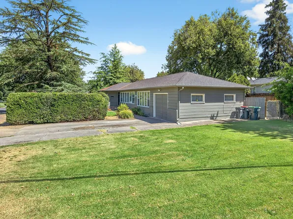 400 N Keene Way Dr, Medford, OR 97504