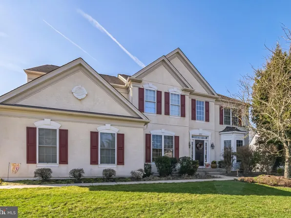 2812 Mountain Laurel Dr, Furlong, PA 18925