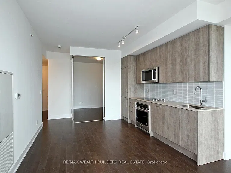 181 Bedford Rd #808 — Photo 11