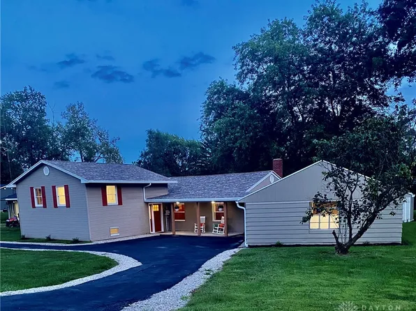 1153 N Middle Dr, Greenville, OH 45331