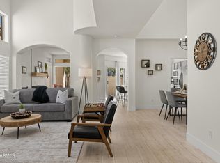 1143 E Amberwood Dr, Phoenix, AZ 85048