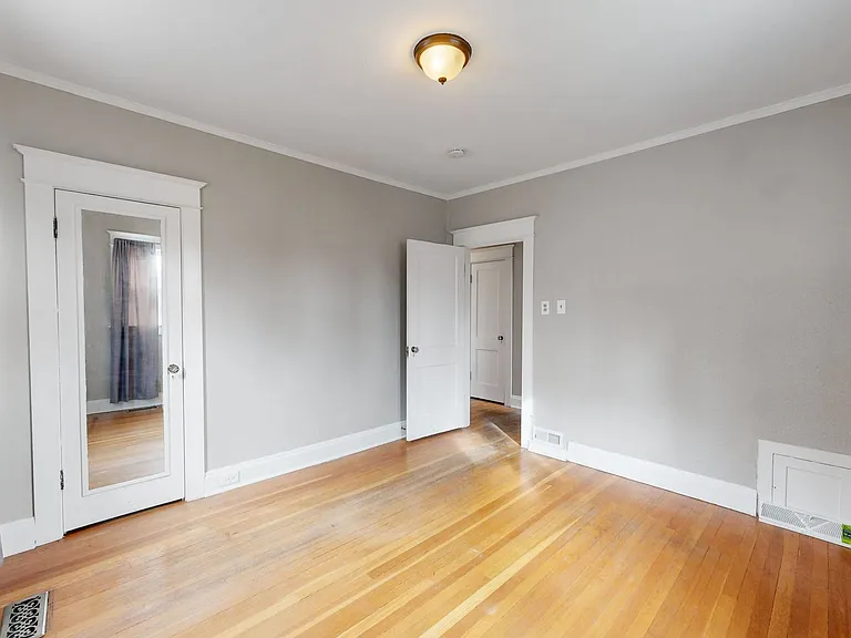 712 Harrison St — Photo 15