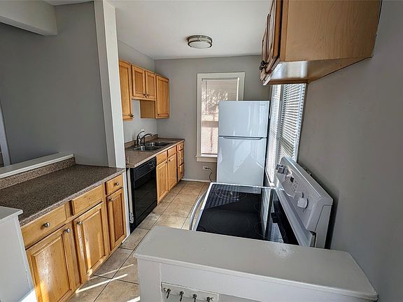 2nd image of 2409 Ridgewood St