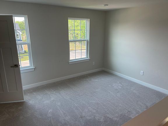 3rd image of 3601 Trillium Dr