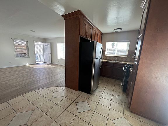 5th image of 4572 Utah St #7