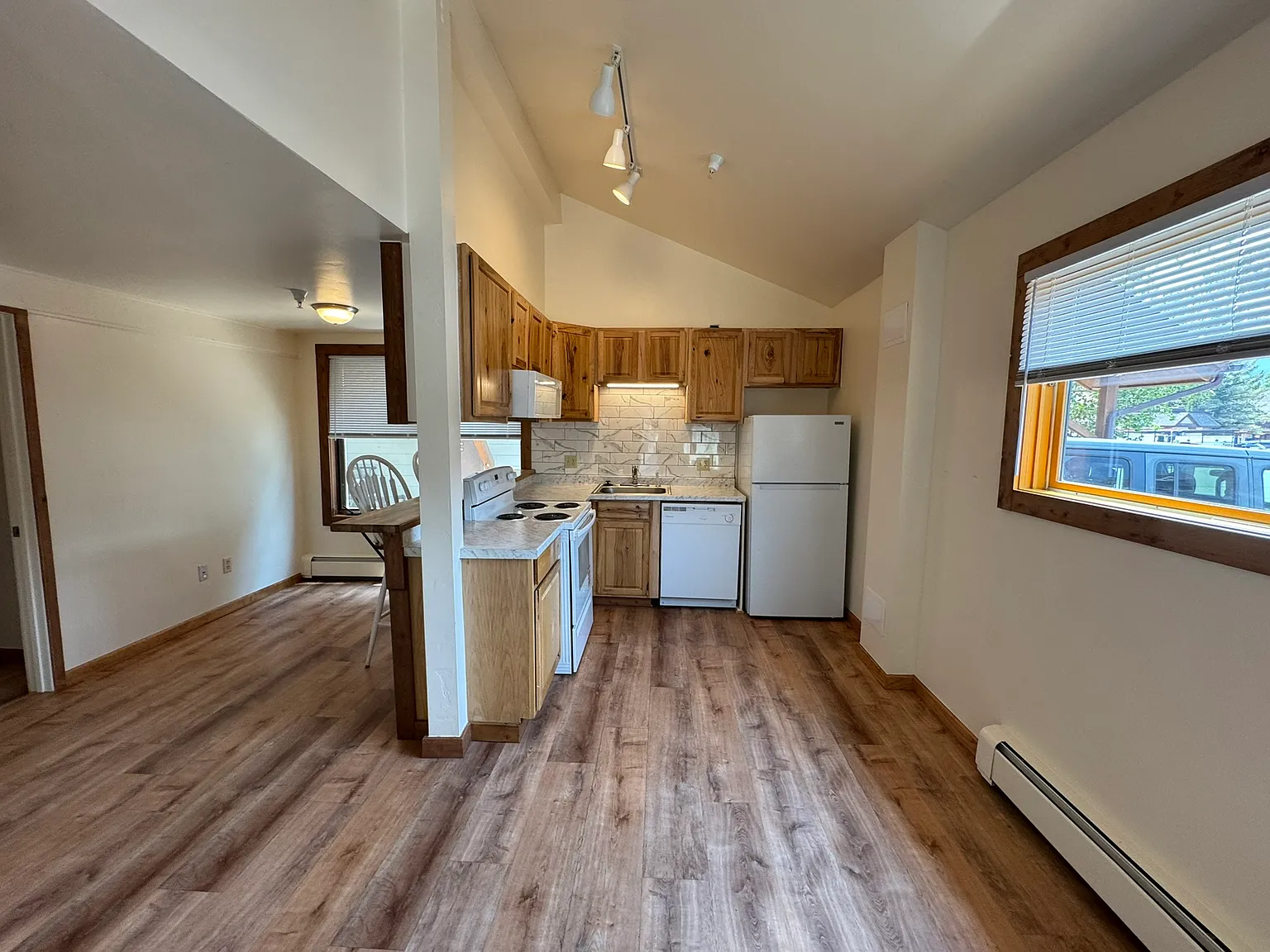 1 bed, $2,500 — Photo 2