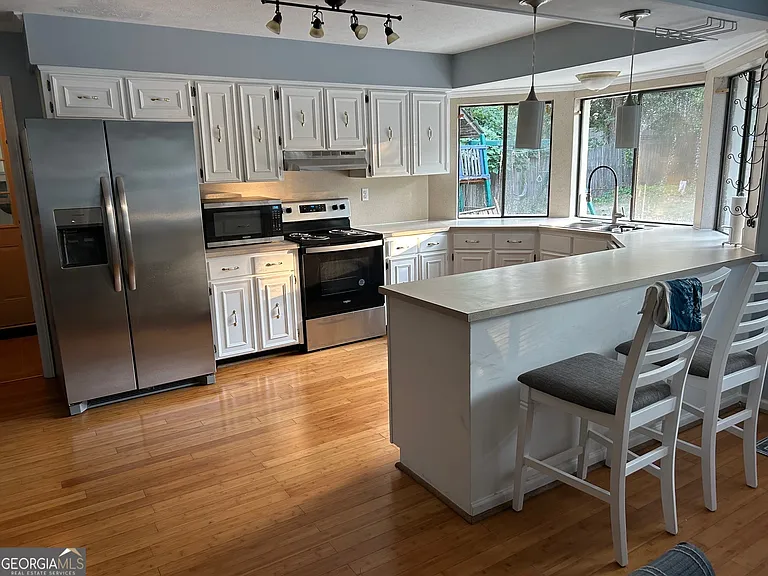 6317 Fox Chapel Dr — Photo 5