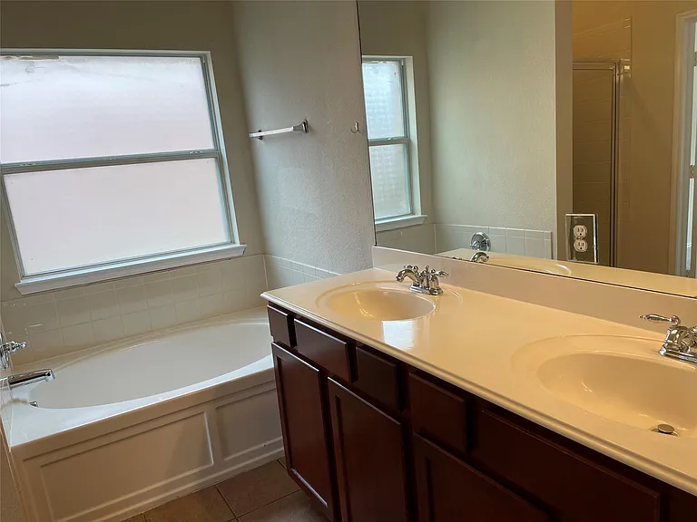 1013 Camp Verde Dr — Photo 25