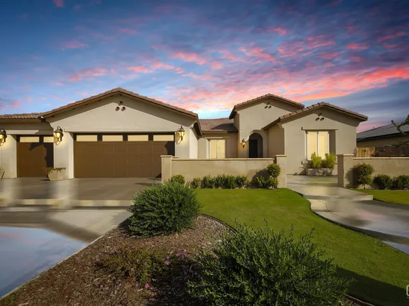 908 Brookline Ln, Bakersfield, CA 93314