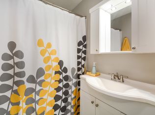 3475 Livingston Ave, Wayzata, MN 55391