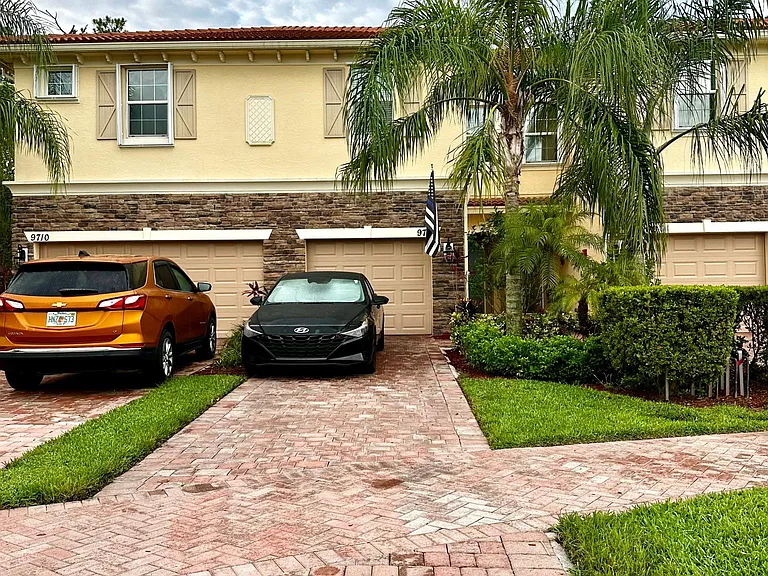 9706 SW Purple Martin Way — Photo 2