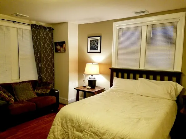 3419 Bowman St, Philadelphia, PA 19129