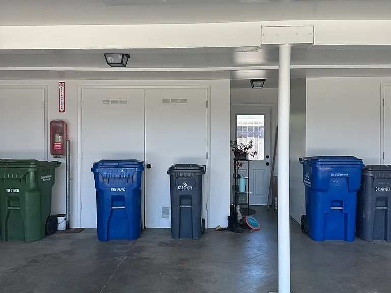 Encina Dr — Photo 17