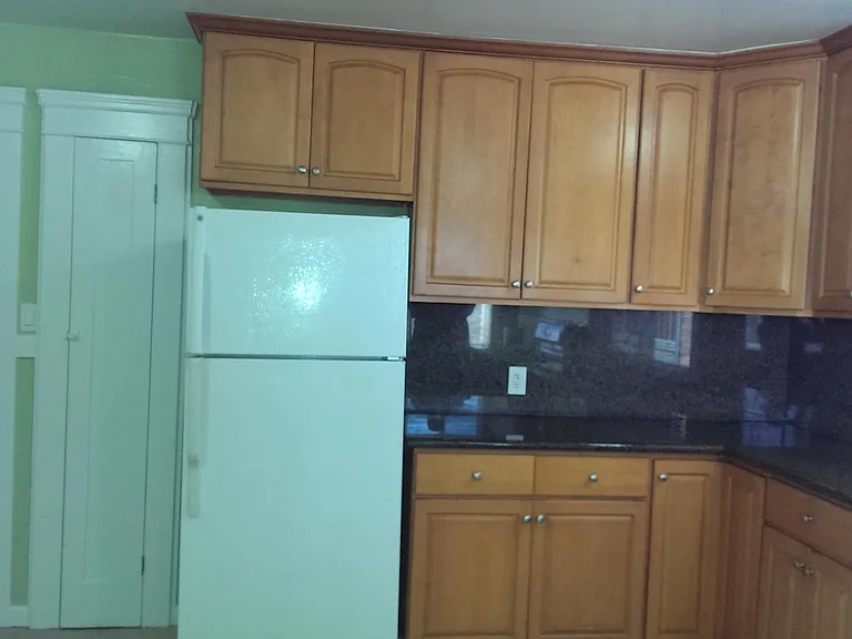 915 Grand Ave — Photo 10
