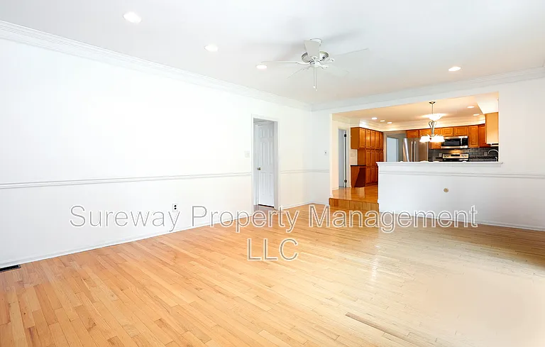 276 Highland Ave — Photo 13