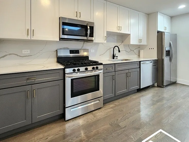 837 N Wolcott Ave #4 — Photo 4