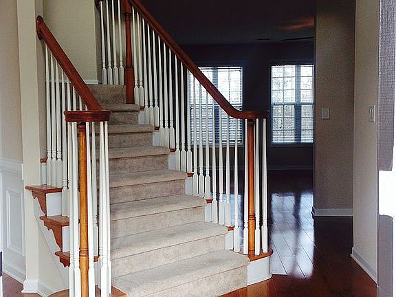 2nd image of 534 Persimmon Dr