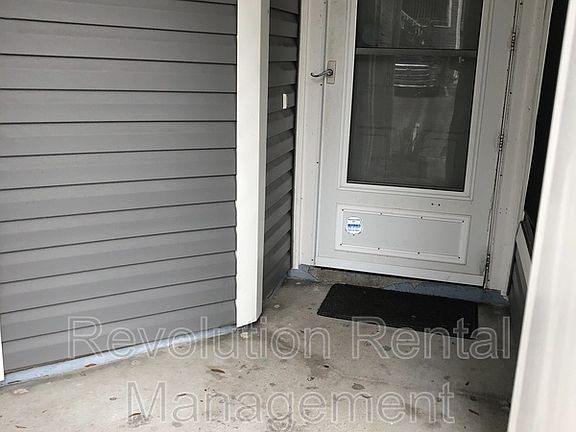 2nd image of 2236 Stonington Ave #2236