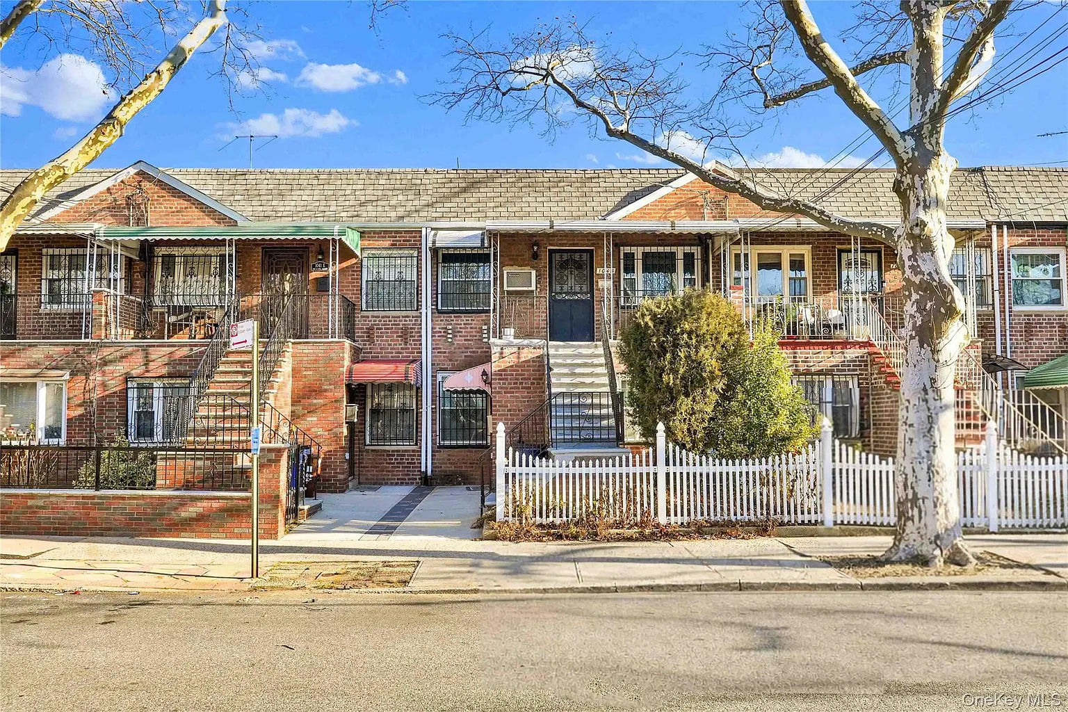 1043 E 101st Street photo 1