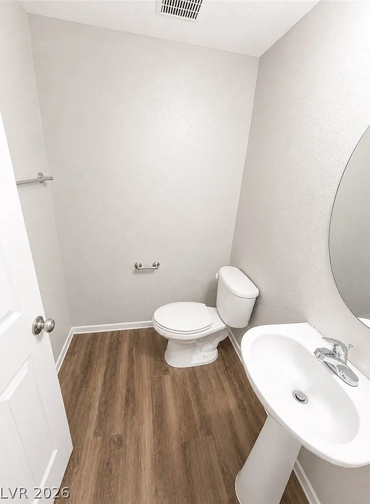 3 bed, 2.5 bath, 1550 sqft, $1,800 — Photo 4