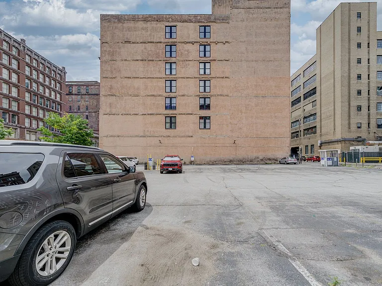 1113 Washington Ave #418 — Photo 33