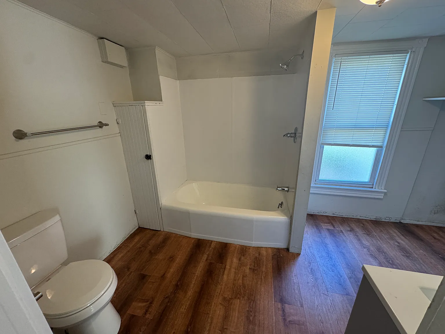 322 S Cherry St — Photo 4
