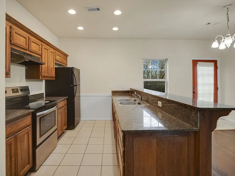 3606 Deerfield Blvd #2 — Photo 6