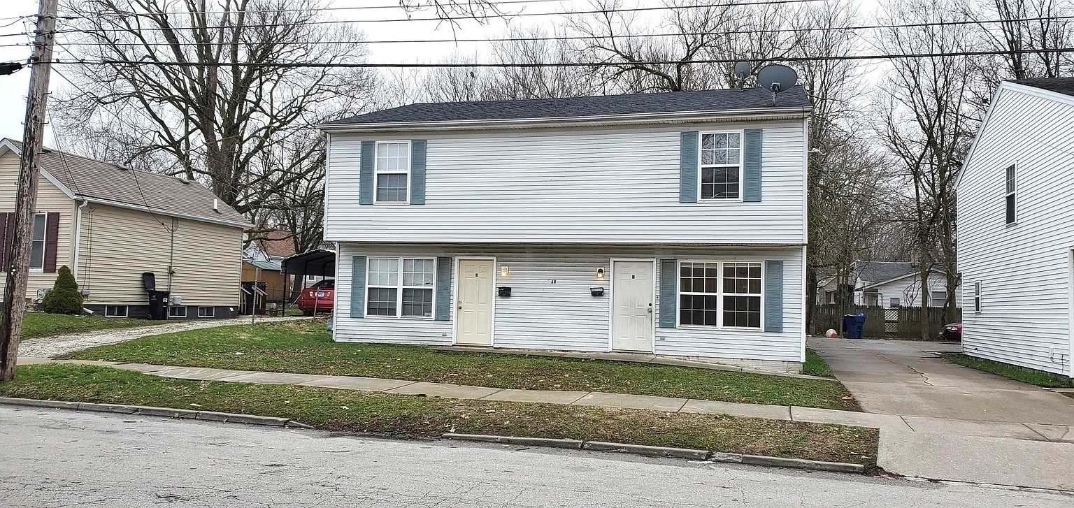 708 W Mill St photo 1