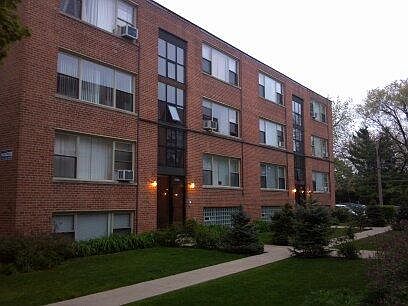1st image of 2239 W Farwell Ave APT 2A