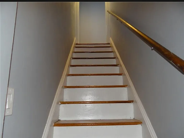29 Windmill St #1 — Photo 11