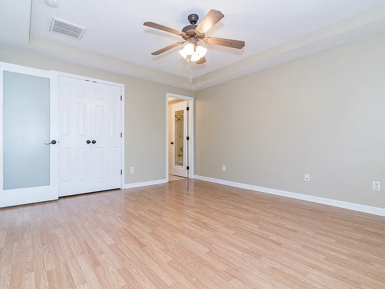 212 Applewood Ln — Photo 7