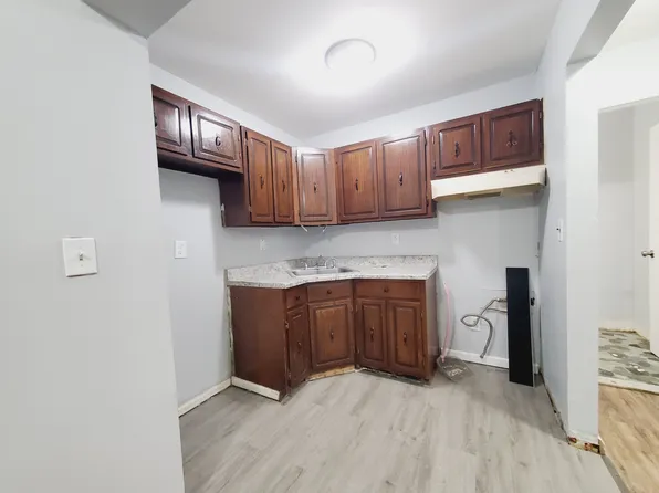 180 Princeton Avenue image 1 of 4