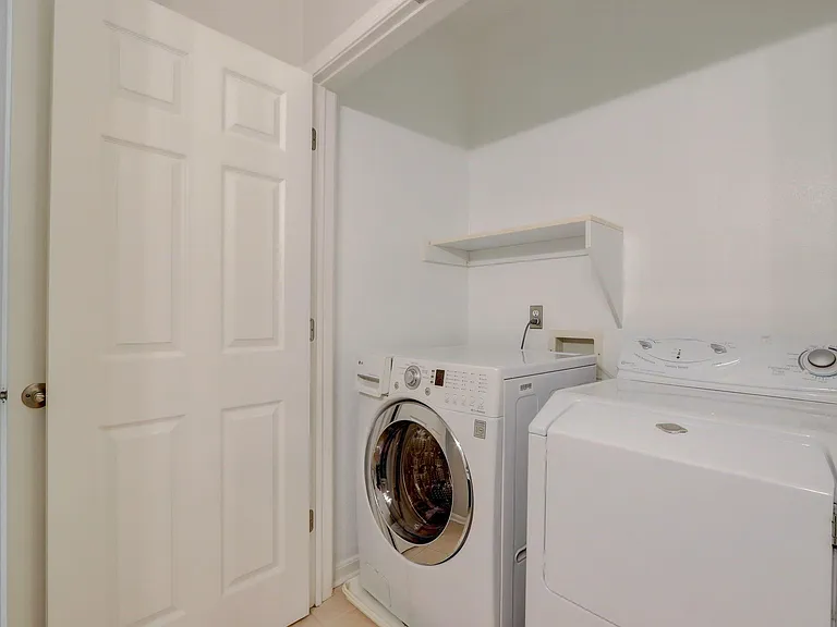 1242 Pawtucket Dr — Photo 12