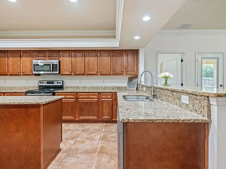 2159 Bayshore Dr — Photo 12