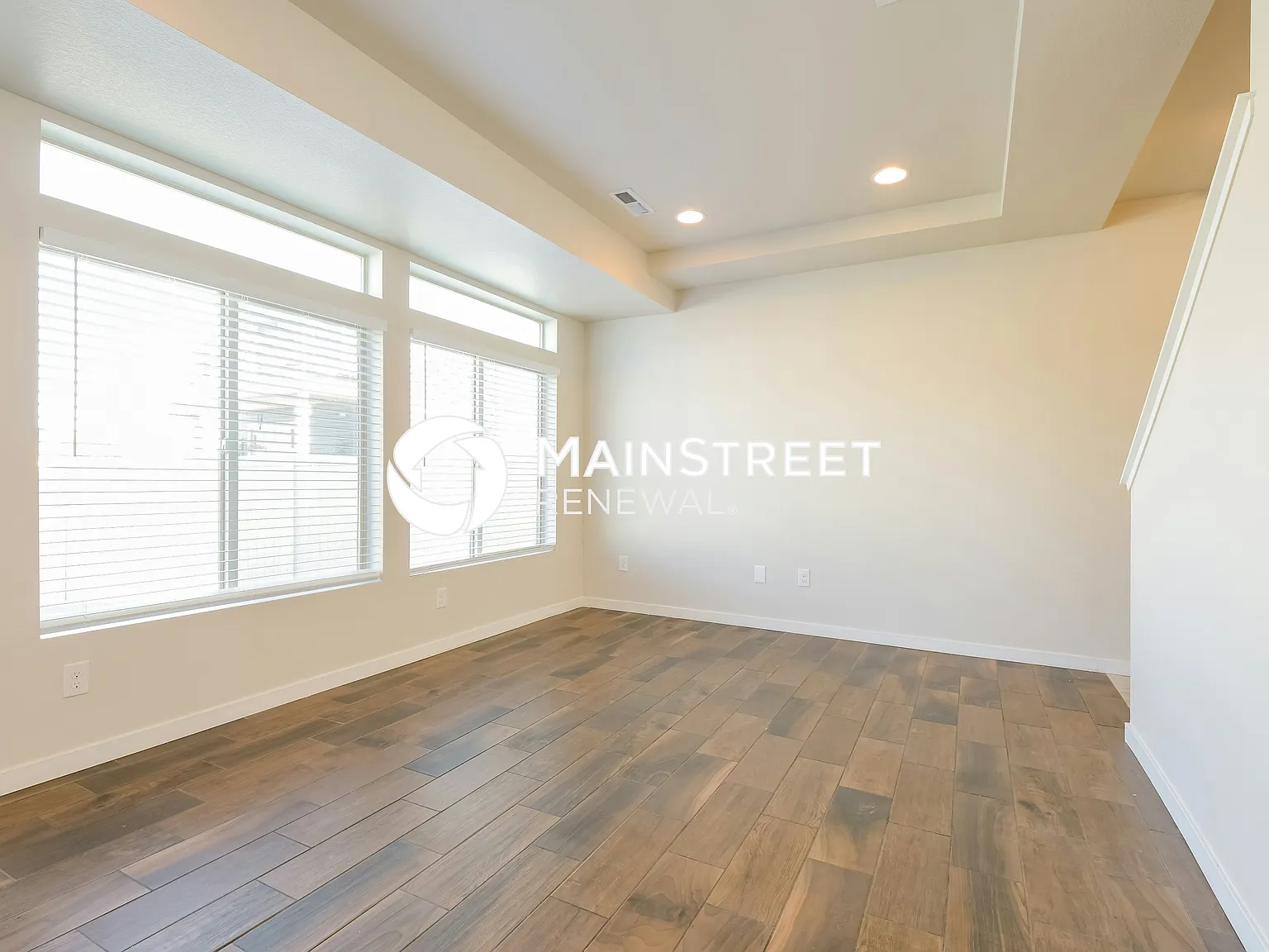 19063 E 54th Place — Photo 3