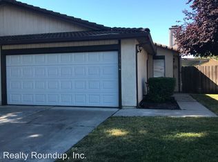 7029 Village Green Dr, Stockton, CA 95210