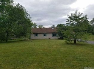 2435 Pratt Rd, Corfu, NY 14036